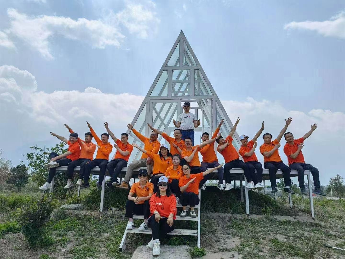 2021年德國康麥森地板大理水花莊園團(tuán)建落日派對