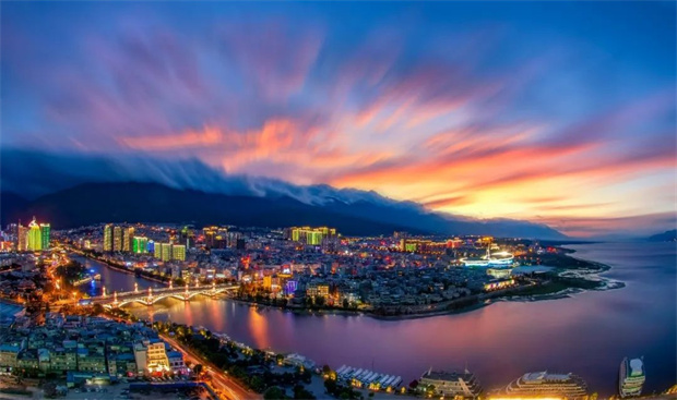 云南旅游,云南旅行社,云南團建公司,云南策劃公司,云南會議會展,云南活動執行,大理旅游,大理旅行社,大理團建公司,大理策劃公司,大理會議會議會展,大理活動執行：夜游大理，有多愜意？